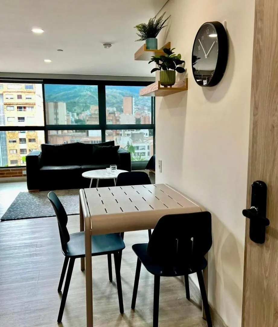 1 Bed Apt W Ac In Laureles Medellín Kolumbie