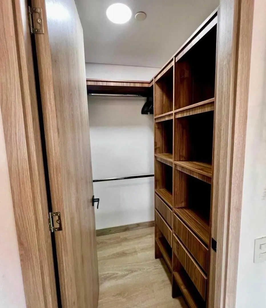 Apartamento 1 Bed Apt W Ac In Laureles Medellín